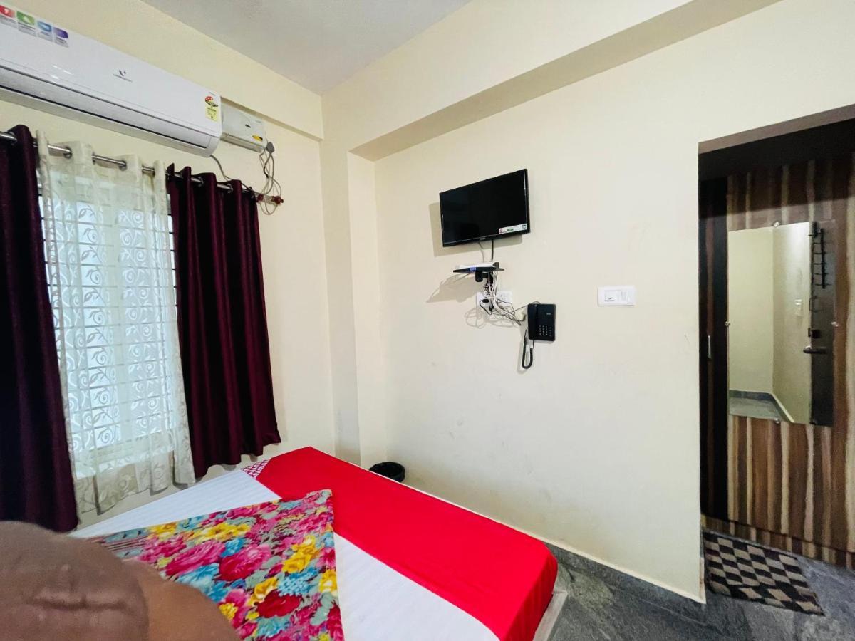 Crown Residency Hotel ไมซอร์ ภายนอก รูปภาพ