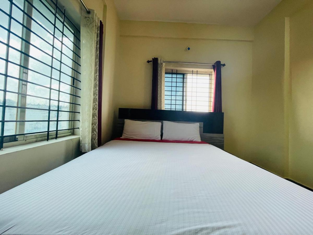 Crown Residency Hotel ไมซอร์ ภายนอก รูปภาพ